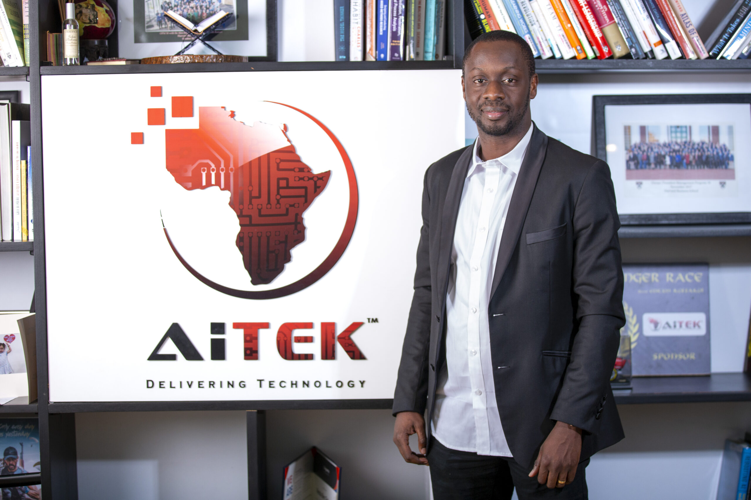 Jean Tutia